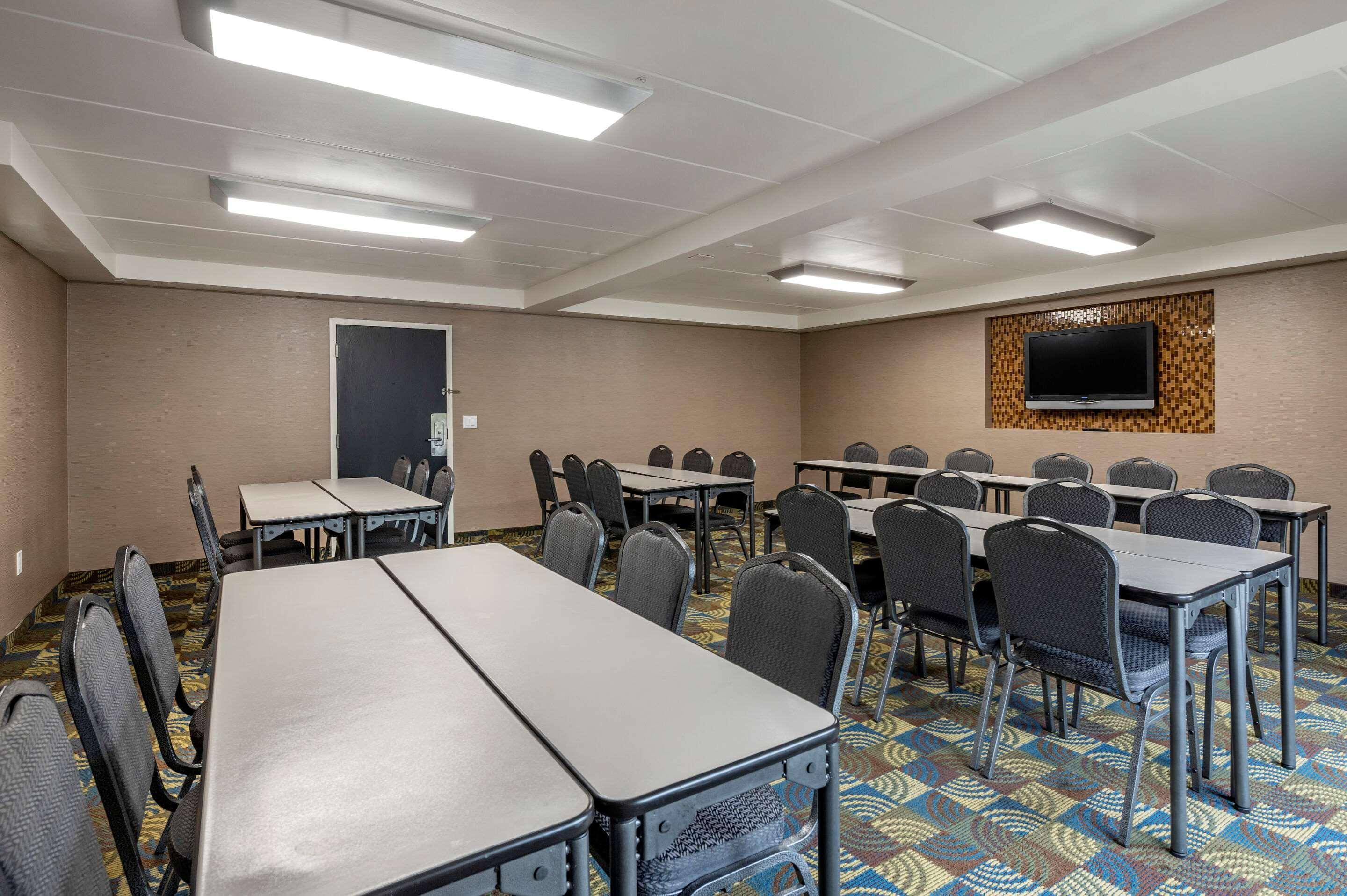 Comfort Inn Northeast Mason Ngoại thất bức ảnh